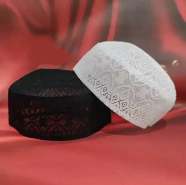 PECI KOPEAH JARING, PECI HAJI WHITE