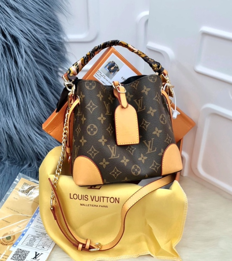 TAS LV VINTAGE PREMIUM IMPORT